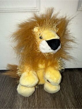 Ganz Webkinz lion HM006